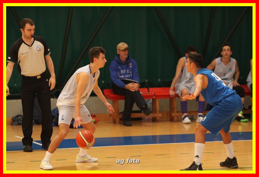 170407 basketU16 083_tn.jpg